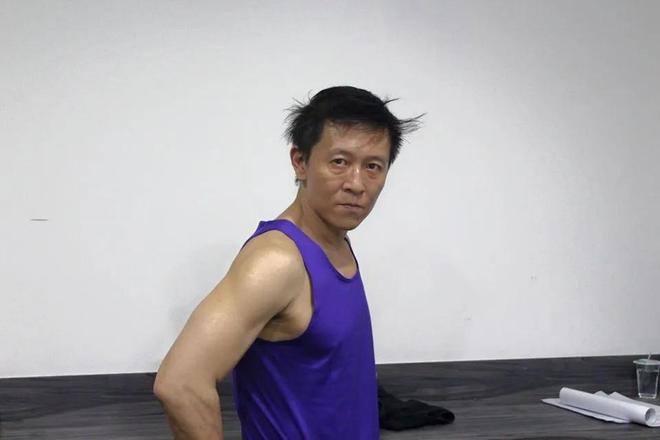 中死亡多日无人察觉已发臭王菲前经纪人悼念PG电子麻将胡了2模拟器台湾男星陈光前家(图3)