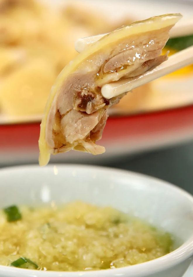 白切鸡？ “鸡有鸡味”追求食物的本味PG麻将胡了广东广西人为什么喜欢吃(图5)